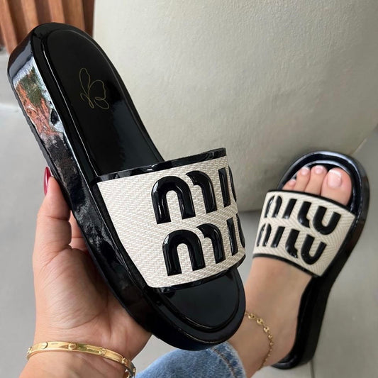 MIUMIU