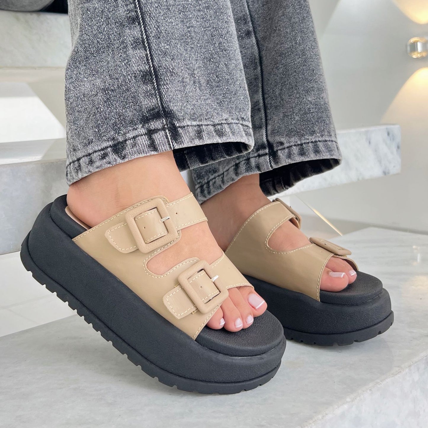 SANDALIAS MIA